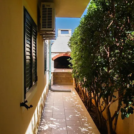 Apartment Alen *